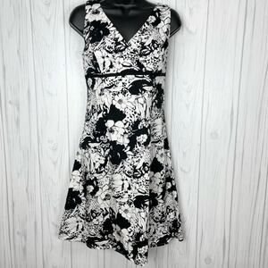 D by Ltd black and white floral dress size 8
